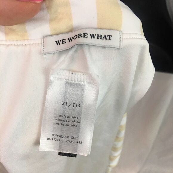 We Wore What Salerno Tie-Front Bikini Top XL - Picture 5 of 6